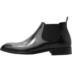 Peralston Botki black. Czarne buty zimowe męskie Peralston, z materiału. W wyprzedaży za 581.40 zł.
