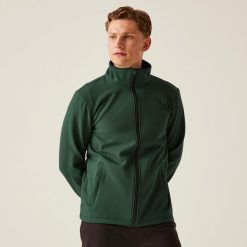 Męska kurtka softshell Ablaze z nadrukiem. Zielone kurtki męskie Regatta, na jesień, m, bez wzorów, z softshellu, bez kaptura, trekkingowe. Za 249.99 zł.