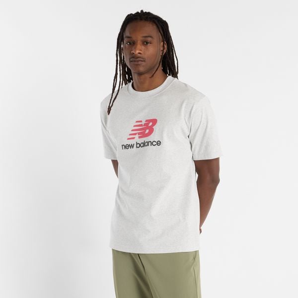 Koszulka męska New Balance MT51500AHH – szara. Szare t-shirty sportowe męskie New Balance, l, bez wzorów, z bawełny, klasyczne, bez ramiączek. Za 169.99 zł.