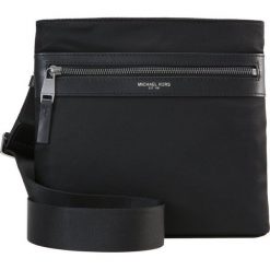Michael Kors FLAT CROSSBODY Torba na ramię black. Torby męskie na ramię Michael Kors. W wyprzedaży za 431.20 zł.