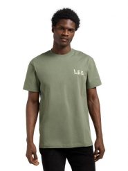 MESKA KOSZULKA LEE ELEVATED ESS LOGO TEE OLIVE STONE 112370701. Zielone t-shirty męskie Lee, s, bez wzorów, bez kołnierzyka, bez ramiączek. Za 79.99 zł.