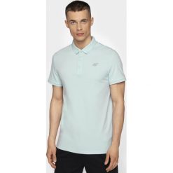 Koszulka polo męska TSM308 - jasny niebieski. Niebieskie koszulki polo męskie 4f, m, bez wzorów, z bawełny, bez kołnierzyka, bez ramiączek. Za 79.99 zł.