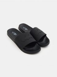 Klapki Batman - czarny. Czarne klapki i japonki męskie Sinsay, bez wzorów. Za 39.99 zł.