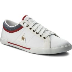 Tenisówki LE COQ SPORTIF - Saint Dantin Canvas 1810224 Optical White/Dress Blue/Vin. Białe trampki męskie le coq sportif, z gumy. W wyprzedaży za 199.00 zł.