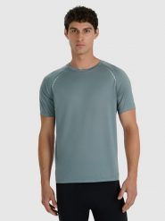 4F Koszulka do biegania szybkoschnąca męska - szara S. Szare t-shirty sportowe męskie 4f, l, bez wzorów, z materiału, klasyczne, bez ramiączek. Za 129.99 zł.