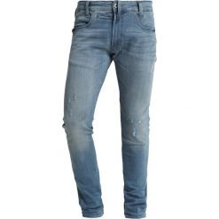 GStar DSTAQ 5PKT SKINNY Jeans Skinny Fit lt aged destroy. Jeansy męskie marki G-Star. Za 659.00 zł.