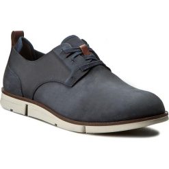 Półbuty CLARKS - Trigen Lace 261237407 Navy Nubuck. Codzienne półbuty męskie marki Clarks. W wyprzedaży za 299.00 zł.