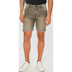 Produkt by Jack & Jones - Szorty. Szorty męskie marki Guess Jeans. W wyprzedaży za 69.90 zł.