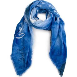 Chusta DESIGUAL - 18WAIF02 5054. Szaliki męskie marki Desigual. W wyprzedaży za 179.00 zł.