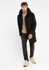 Pikowany płaszcz męski J-REBEL. Płaszcze męskie Volcano, m, bez wzorów, z materiału, bez kaptura. Za 529.99 zł.