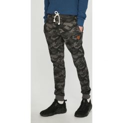 Produkt by Jack & Jones - Spodnie. Szare spodnie na co dzień męskie PRODUKT by Jack & Jones, z bawełny, casualowe. W wyprzedaży za 99.90 zł.