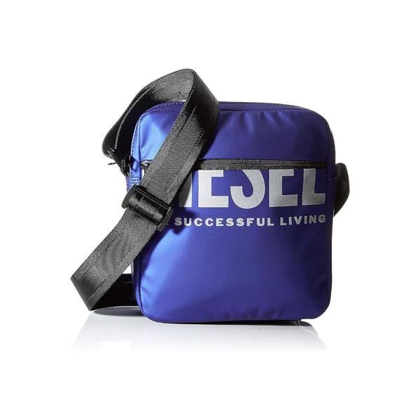 Saszetka turystyczna Diesel Boldmessage. Niebieskie saszetki męskie Diesel, bez wzorów. W wyprzedaży za 181.00 zł.