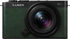 Aparat Panasonic Lumix S9 zielony + 18-40mm f/4.5-6.3 (DC-S9NE-G). Bezlusterkowce PANASONIC. Za 11,164.60 zł.
