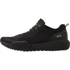 BOSS ATHLEISURE STORM RUNN ACT Sneakersy niskie black. Czarne buty sportowe na co dzień męskie BOSS ATHLEISURE, z materiału. Za 819.00 zł.
