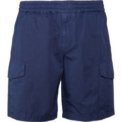 PS by Paul Smith MILITARY Szorty dark blue. Szorty męskie marki PS by Paul Smith. W wyprzedaży za 343.60 zł.