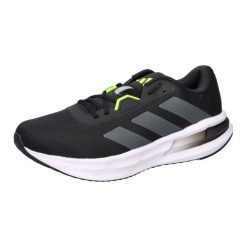 Buty do biegania adidas Galaxy 7. Czarne buty do biegania męskie ADIDAS, bez wzorów, bez zapięcia, do biegania. Za 247.50 zł.
