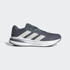 Buty Galaxy 7 Running. Białe buty do biegania męskie ADIDAS, bez wzorów, bez zapięcia, do biegania. Za 239.00 zł.