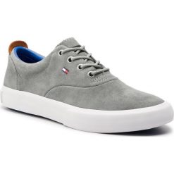 Tenisówki TOMMY HILFIGER - Core Thick Suede Sneaker FM0FM02050 Griffin 991. Trampki męskie Tommy Hilfiger. Za 449.00 zł.