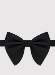 PAKO LORENTE – Elegancka czarna mucha męska. Czarne krawaty i muchy męskie Pako Lorente, bez wzorów, z jedwabiu, eleganckie. Za 149.99 zł.