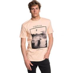 Quiksilver T-shirt Wave Party Ss Peach Parfait EQYZT04948-MEF0 (rozmiar XL). Pomarańczowe t-shirty sportowe męskie Quiksilver, m, bez wzorów, sportowe, bez ramiączek. W wyprzedaży za 58.00 zł.