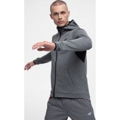 Bluza treningowa męska BLMF300 - średni szary melanż. Bluzy z kapturem męskie marki 4f. W wyprzedaży za 79.99 zł.