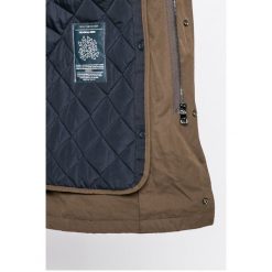 Tommy Hilfiger - Parka. Brązowe parki męskie Tommy Hilfiger, m, bez wzorów, z materiału, z kapturem. W wyprzedaży za 999.90 zł.