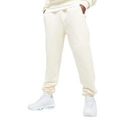 Spodnie dresowe Urban Classics Ultra Heavy GT. Białe spodnie dresowe męskie Urban Classics, bez wzorów, z dresówki. Za 305.50 zł.