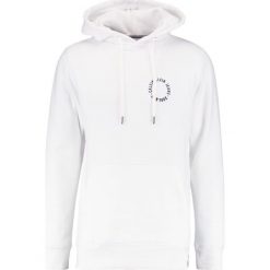 Calvin Klein Jeans HIRCLE Bluza z kapturem white. Bluzy nierozpinane męskie Calvin Klein Jeans. W wyprzedaży za 349.30 zł.
