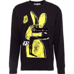 McQ Alexander McQueen COMFY CREW NECK Bluza darkest black. Bluzy nierozpinane męskie McQ Alexander McQueen. Za 929.00 zł.
