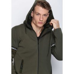 Ciemnozielona Bluza Be Ok. Bluzy rozpinane męskie Born2be. Za 44.99 zł.