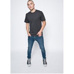 Henderson - T-shirt piżamowy. Szare piżamy męskie Henderson, l, bez wzorów, z bawełny, bez kołnierzyka, bez ramiączek. W wyprzedaży za 24.90 zł.
