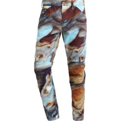 GStar PHARRELL WILLIAMS ELWOOD Spodnie materiałowe aeroblue/hazel ao. Spodnie na co dzień męskie marki G-Star. Za 559.00 zł.