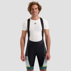 Spodenki rowerowe męskie Rogelli Hero II. Czarne szorty sportowe męskie Rogelli, bez wzorów, sportowe. Za 369.20 zł.