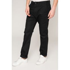 Levi's - Spodnie. Eleganckie spodnie męskie marki Levi's. W wyprzedaży za 279.90 zł.