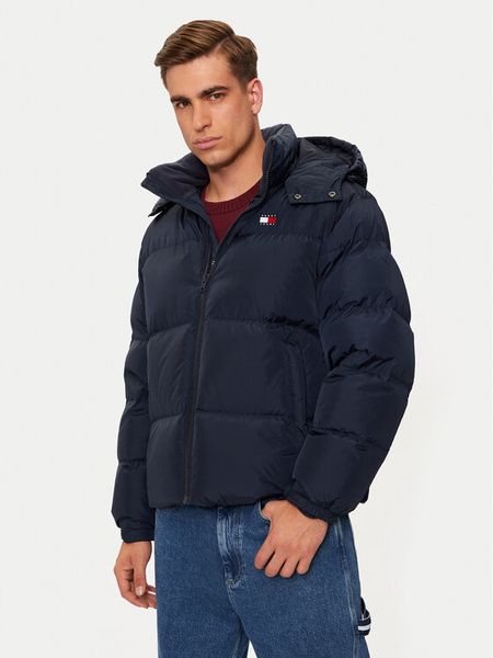 Tommy Jeans Kurtka puchowa Alaska DM0DM20479 Granatowy Regular Fit. Niebieskie kurtki męskie Tommy Jeans, l, bez wzorów, z jeansu, bez ramiączek, bez kaptura. Za 769.00 zł.