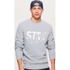 Bluza z nadrukiem - Jasny szary. Bluzy nierozpinane męskie marki Cropp. W wyprzedaży za 69.99 zł.