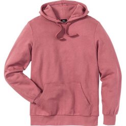 Bluza z kapturem Regular Fit bonprix jeżynowy. Bluzy nierozpinane męskie bonprix. Za 44.99 zł.