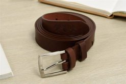 Beltimore skórzany licowy wąski pasek męski brązowy A79 : Kolory - brązowy, beżowy, Rozmiar pasków - r.85-100 cm. Brązowe paski męskie bez wzorów. Za 57.90 zł.