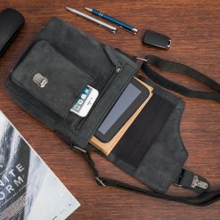 Torba męska skórzana na ramię zgrabna czarna elegancka Beltimore N10. Czarne torby męskie na ramię bez wzorów, eleganckie, na ramię. Za 289.90 zł.