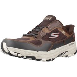 Buty SKECHERS GO RUN TRAIL 2.0 Brązowy. Brązowe buty do biegania męskie Skechers, bez wzorów, z syntetyku, bez zapięcia. Za 389.99 zł.