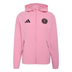 Kurtka przeciwwiatrowa z suwakiem Inter Miami FC Tiro Travel 2026/27. Czarne kurtki męskie ADIDAS, bez wzorów, sportowe, bez ramiączek, bez kaptura. Za 378.50 zł.