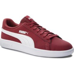 Sneakersy PUMA - Smash V2 Buck 365160 06 Pomegranate/Puma White. Czerwone buty sportowe na co dzień męskie Puma, z materiału. W wyprzedaży za 159.00 zł.