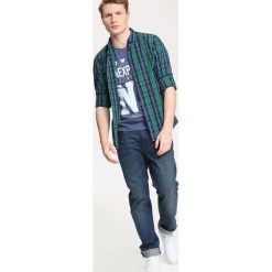 KOSZULA DŁUGI RĘKAW MĘSKA SLIM FIT. Koszule męskie TOP SECRET. W wyprzedaży za 34.99 zł.