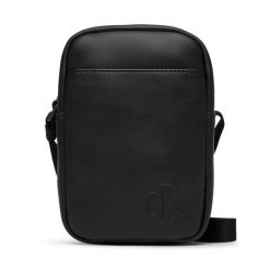 Saszetka Calvin Klein. Czarne saszetki męskie Calvin Klein, bez wzorów, małe. Za 289.99 zł.