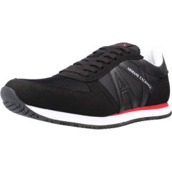 Buty ARMANI EXCHANGE XUX017 XCC68 Czarny. Czarne buty trekkingowe męskie Armani Exchange, bez wzorów, z tkaniny, bez zapięcia. W wyprzedaży za 441.85 zł.