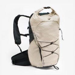 Plecak turystyczny Quechua MH500 Light 22 l. Brązowe plecaki męskie QUECHUA, bez wzorów. Za 269.99 zł.
