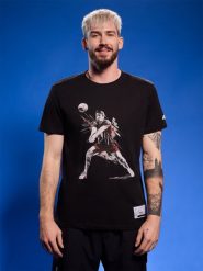 4F T-shirt regular z nadrukiem siatkarskim męski - czarny XXL. Czarne t-shirty męskie 4f, l, bez wzorów, z bawełny, bez kołnierzyka, bez ramiączek. W wyprzedaży za 39.99 zł.