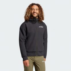 Kurtka Terrex Multi Softshell. Czarne kurtki softshell męskie ADIDAS, xl, bez wzorów, z materiału, bez kaptura, trekkingowe. Za 529.00 zł.
