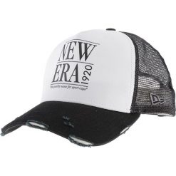 Czapka "1920" w kolorze czarno-białym. Czapki męskie marki Street & Sports Wear. W wyprzedaży za 64.95 zł.