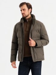 Męska kurtka casualowa puffer z wełną – ciemnooliwkowy melanż V4 - Rozmiar: S. Zielone kurtki męskie Ombre Clothing, m, z aplikacjami, z materiału, bez ramiączek. W wyprzedaży za 464.99 zł.